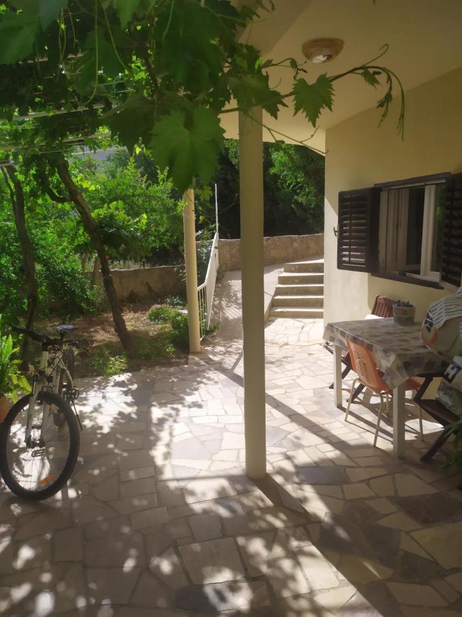 Guesthouse Wish สตารีกราด ภายนอก รูปภาพ