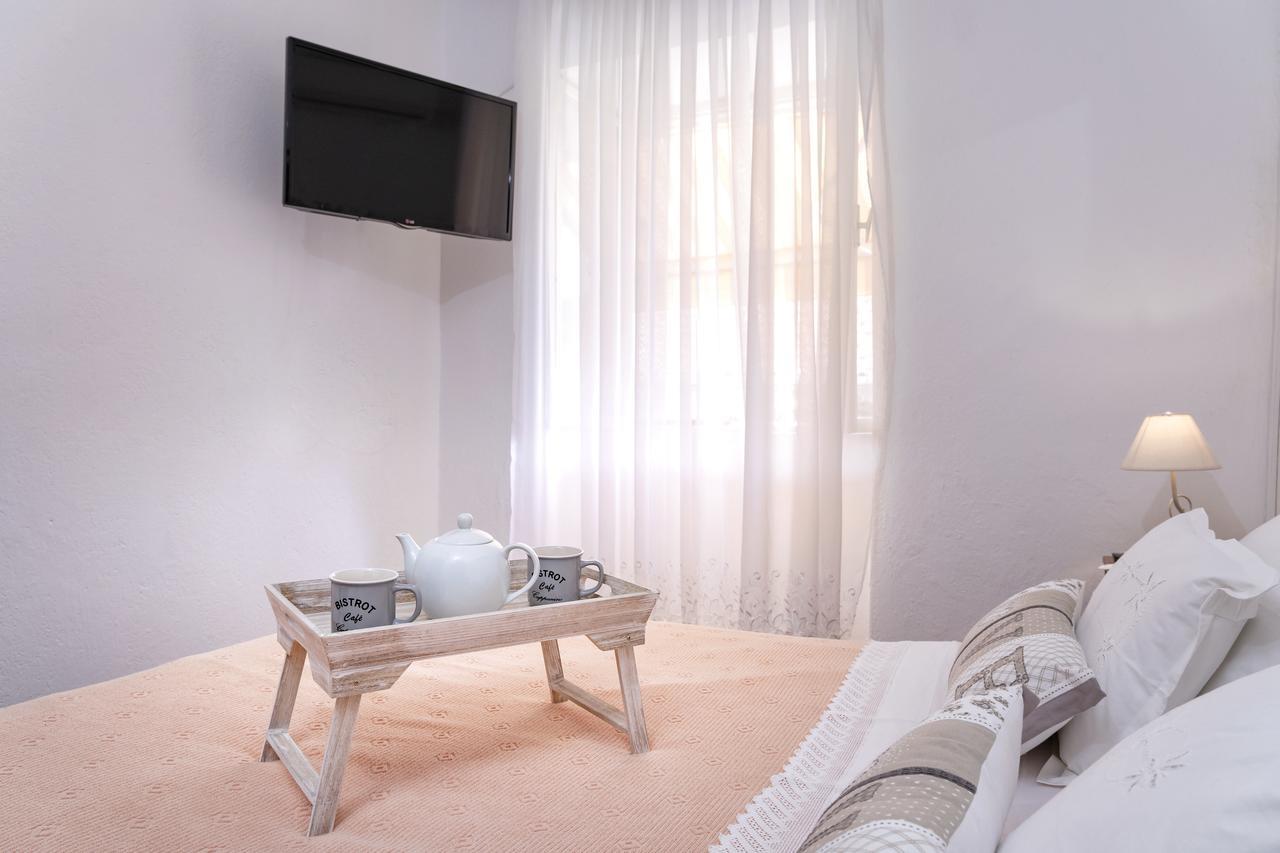 Guesthouse Wish สตารีกราด ภายนอก รูปภาพ